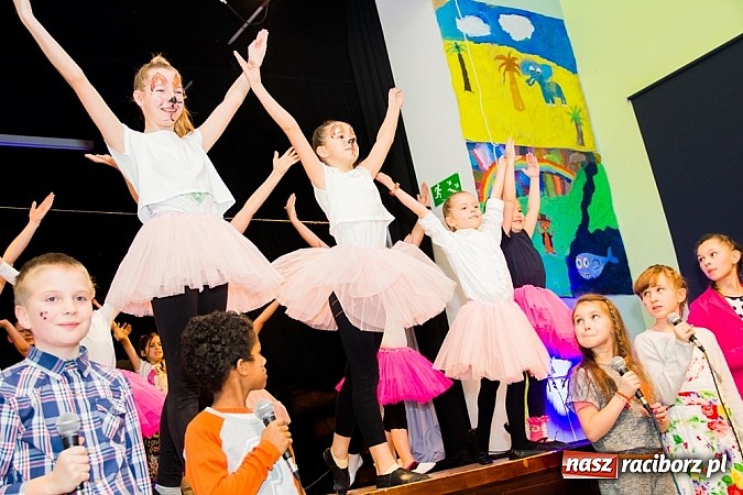 Zdjęcie w galerii na portalu naszraciborz.pl: Akademia Pana Kleksa zwieńczeniem zimowych warsztat&oacute;w w MDK wiadomości z regionu