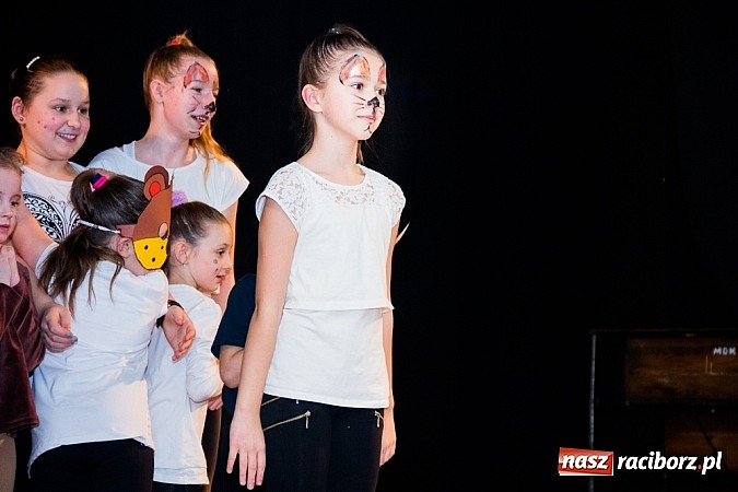 Zdjęcie w galerii na portalu naszraciborz.pl: Akademia Pana Kleksa zwieńczeniem zimowych warsztat&oacute;w w MDK wiadomości z regionu