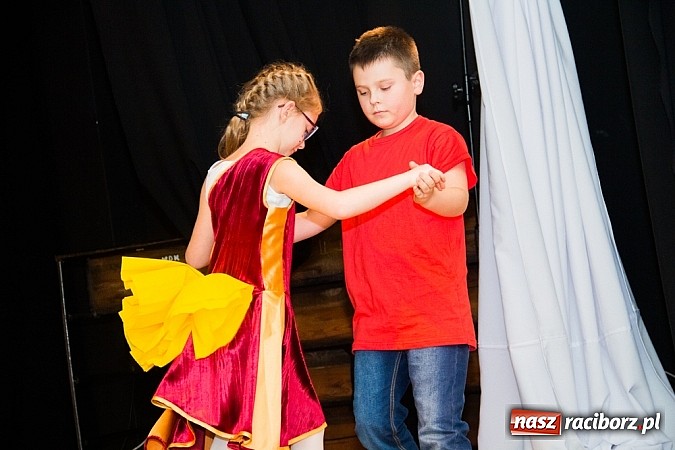 Zdjęcie w galerii na portalu naszraciborz.pl: Akademia Pana Kleksa zwieńczeniem zimowych warsztat&oacute;w w MDK wiadomości z regionu