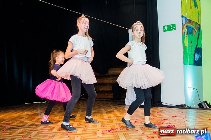 Zdjęcie w galerii na portalu naszraciborz.pl: Akademia Pana Kleksa zwieńczeniem zimowych warsztat&oacute;w w MDK wiadomości z regionu