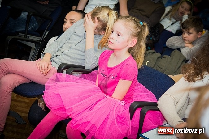 Zdjęcie w galerii na portalu naszraciborz.pl: Akademia Pana Kleksa zwieńczeniem zimowych warsztat&oacute;w w MDK wiadomości z regionu