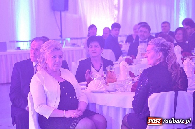 Zdjęcie w galerii na portalu naszraciborz.pl: W Pietrowicach Wielkich wręczono gospodarcze Oskary. Po raz pierwszy dla młodych firm wiadomości z regionu