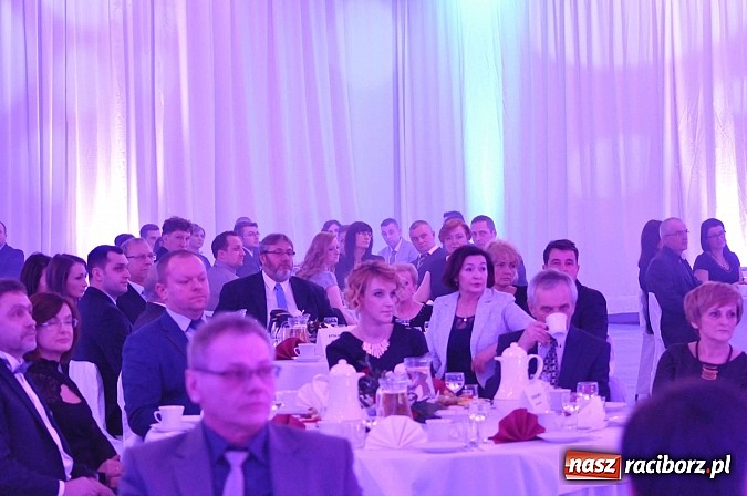 Zdjęcie w galerii na portalu naszraciborz.pl: W Pietrowicach Wielkich wręczono gospodarcze Oskary. Po raz pierwszy dla młodych firm wiadomości z regionu