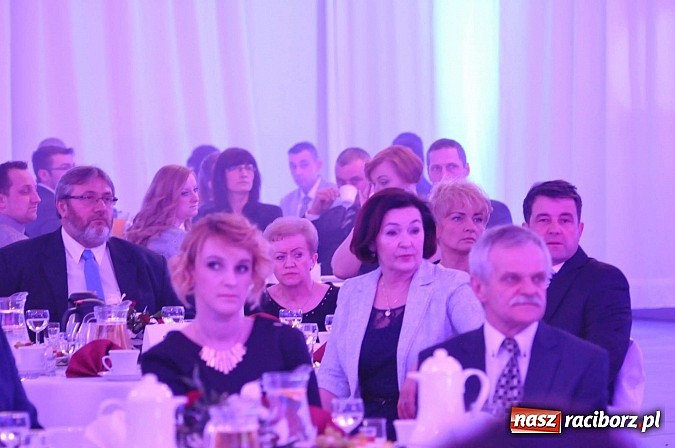 Zdjęcie w galerii na portalu naszraciborz.pl: W Pietrowicach Wielkich wręczono gospodarcze Oskary. Po raz pierwszy dla młodych firm wiadomości z regionu