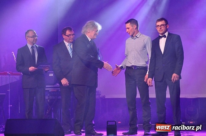 Zdjęcie w galerii na portalu naszraciborz.pl: W Pietrowicach Wielkich wręczono gospodarcze Oskary. Po raz pierwszy dla młodych firm wiadomości z regionu