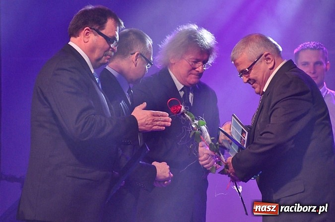 Zdjęcie w galerii na portalu naszraciborz.pl: W Pietrowicach Wielkich wręczono gospodarcze Oskary. Po raz pierwszy dla młodych firm wiadomości z regionu