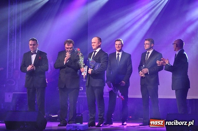Zdjęcie w galerii na portalu naszraciborz.pl: W Pietrowicach Wielkich wręczono gospodarcze Oskary. Po raz pierwszy dla młodych firm wiadomości z regionu