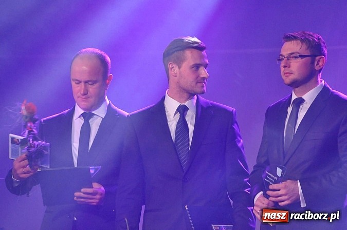 Zdjęcie w galerii na portalu naszraciborz.pl: W Pietrowicach Wielkich wręczono gospodarcze Oskary. Po raz pierwszy dla młodych firm wiadomości z regionu