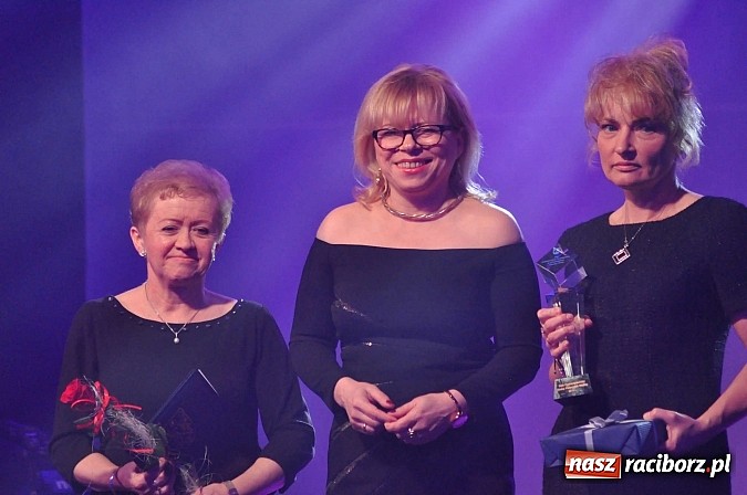 Zdjęcie w galerii na portalu naszraciborz.pl: W Pietrowicach Wielkich wręczono gospodarcze Oskary. Po raz pierwszy dla młodych firm wiadomości z regionu