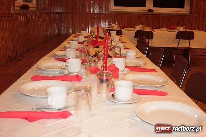 Zdjęcie w galerii na portalu naszraciborz.pl: Wojnowiczanie szaleli na balu walentynkowym wiadomości z regionu