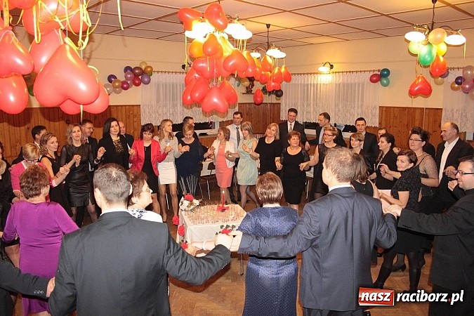 Zdjęcie w galerii na portalu naszraciborz.pl: Wojnowiczanie szaleli na balu walentynkowym wiadomości z regionu