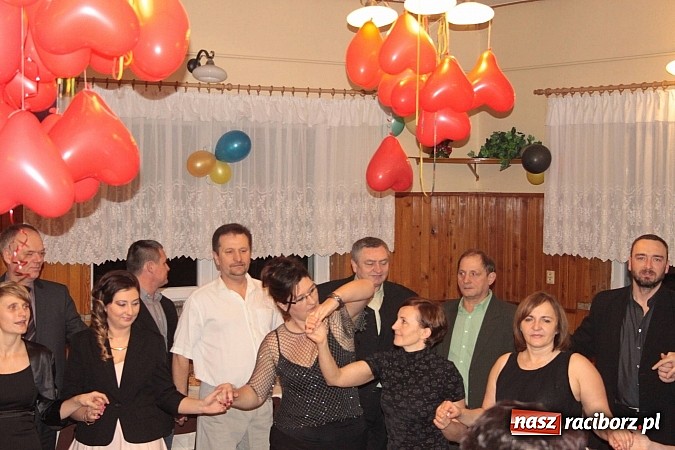 Zdjęcie w galerii na portalu naszraciborz.pl: Wojnowiczanie szaleli na balu walentynkowym wiadomości z regionu