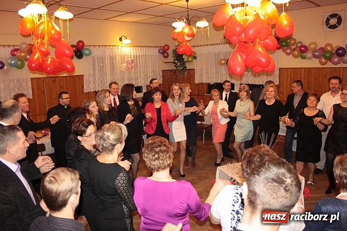 Zdjęcie w galerii na portalu naszraciborz.pl: Wojnowiczanie szaleli na balu walentynkowym wiadomości z regionu