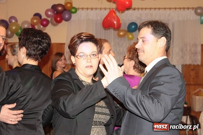 Zdjęcie w galerii na portalu naszraciborz.pl: Wojnowiczanie szaleli na balu walentynkowym wiadomości z regionu