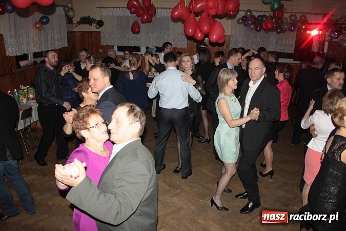 Zdjęcie w galerii na portalu naszraciborz.pl: Wojnowiczanie szaleli na balu walentynkowym wiadomości z regionu