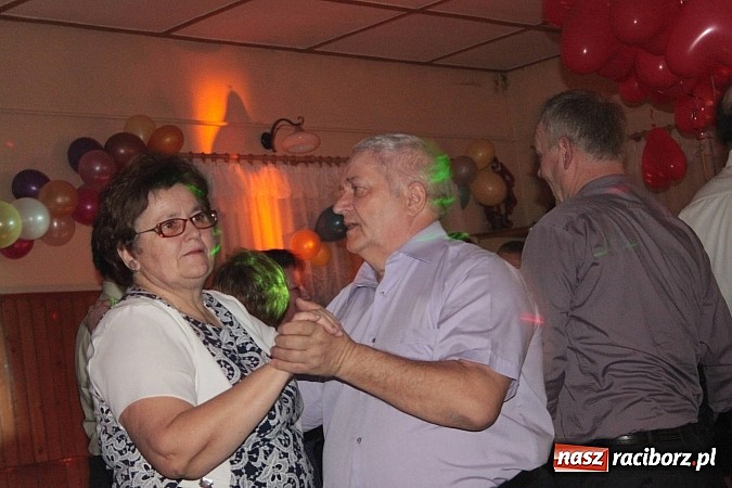 Zdjęcie w galerii na portalu naszraciborz.pl: Wojnowiczanie szaleli na balu walentynkowym wiadomości z regionu