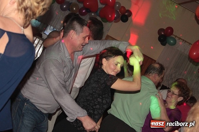 Zdjęcie w galerii na portalu naszraciborz.pl: Wojnowiczanie szaleli na balu walentynkowym wiadomości z regionu