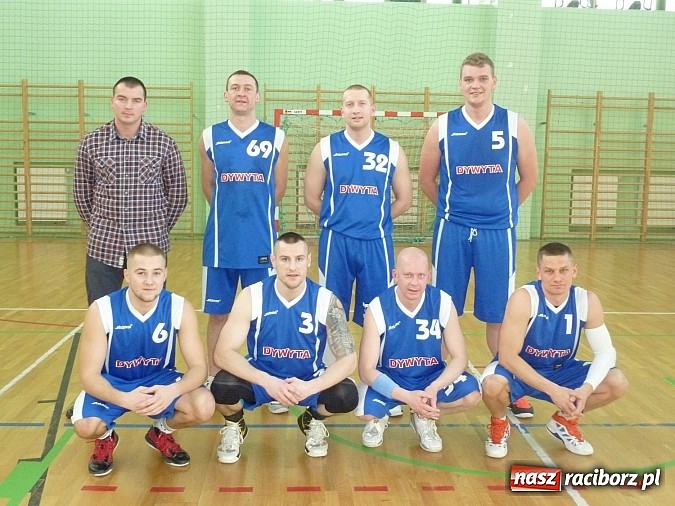 Zdjęcie w galerii na portalu naszraciborz.pl: Koszykówka. Dywyta lepsza od RKK  wiadomości z regionu