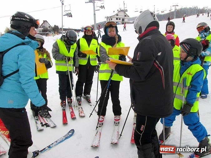 Zdjęcie w galerii na portalu naszraciborz.pl: Narciarstwo w wykonaniu tenisistów TKKF RAFAKO wiadomości z regionu
