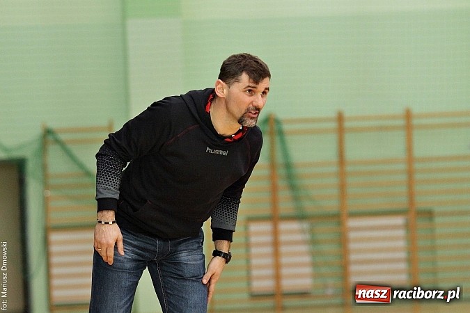 Zdjęcie w galerii na portalu naszraciborz.pl: VI Turniej Piłki Ręcznej Juniorek Młodszych o Puchar Starosty Raciborskiego wiadomości z regionu