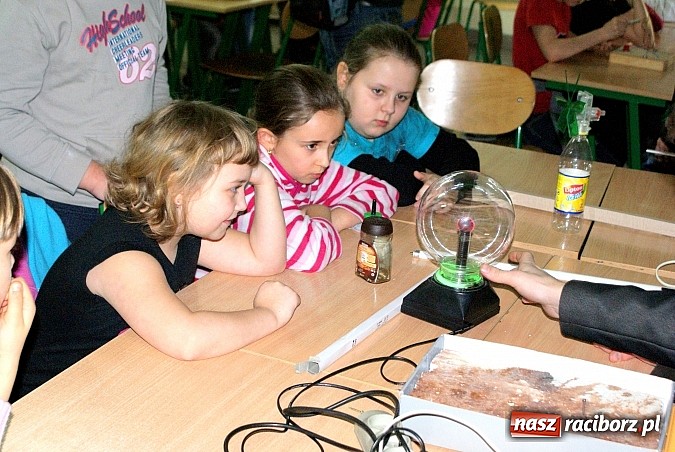 Zdjęcie w galerii na portalu naszraciborz.pl: Półmetek ferii w klubach SM Nowoczesna wiadomości z regionu