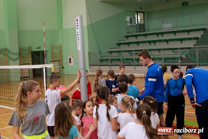 Zdjęcie w galerii na portalu naszraciborz.pl: Półmetek ferii w klubach SM Nowoczesna wiadomości z regionu