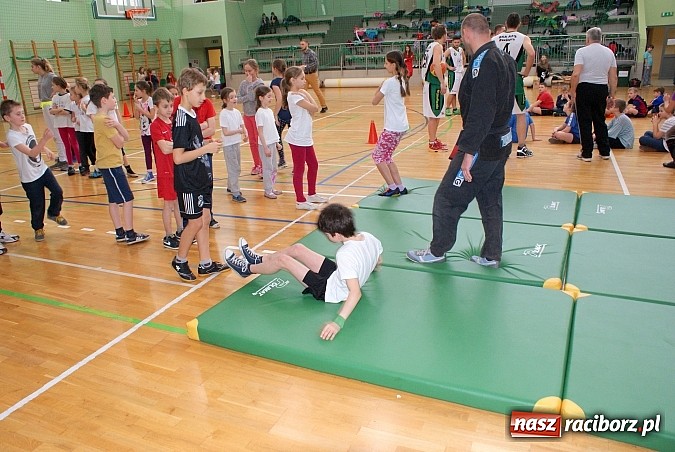Zdjęcie w galerii na portalu naszraciborz.pl: Półmetek ferii w klubach SM Nowoczesna wiadomości z regionu