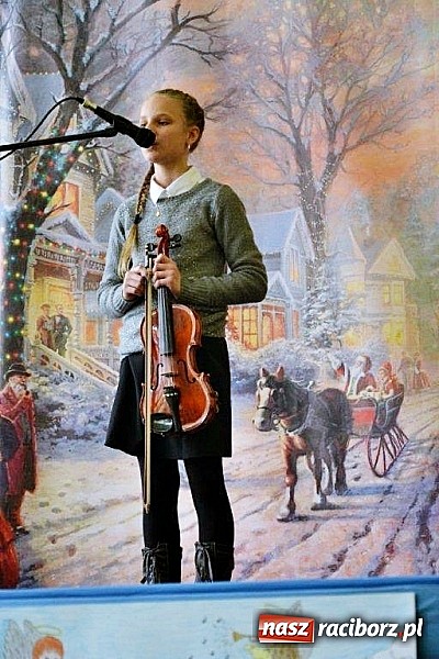 Zdjęcie w galerii na portalu naszraciborz.pl: Obcojęzyczne kolędowanie w Pietrowicach Wielkich wiadomości z regionu
