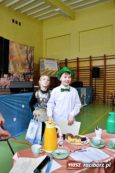 Zdjęcie w galerii na portalu naszraciborz.pl: Obcojęzyczne kolędowanie w Pietrowicach Wielkich wiadomości z regionu