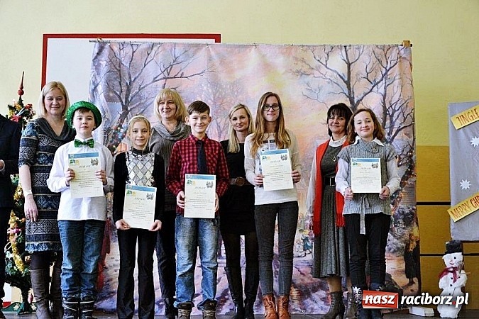 Zdjęcie w galerii na portalu naszraciborz.pl: Obcojęzyczne kolędowanie w Pietrowicach Wielkich wiadomości z regionu