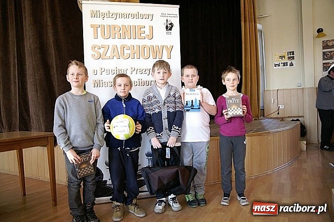 Zdjęcie w galerii na portalu naszraciborz.pl: Szachowe zmagania w Turnieju o Puchar Prezydenta Raciborza wiadomości z regionu