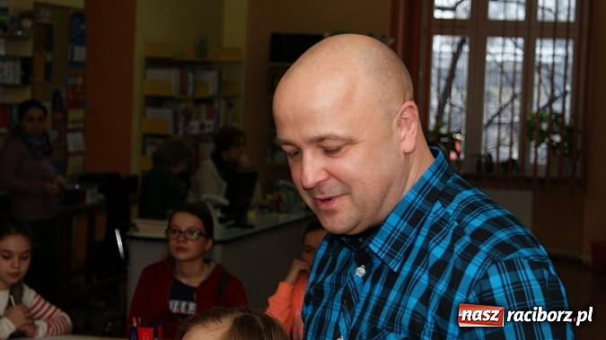 Zdjęcie w galerii na portalu naszraciborz.pl: Magicznych Ferii w Bibliotece ciąg dalszy. Dzieci nie mają czasu na nudę!  wiadomości z regionu