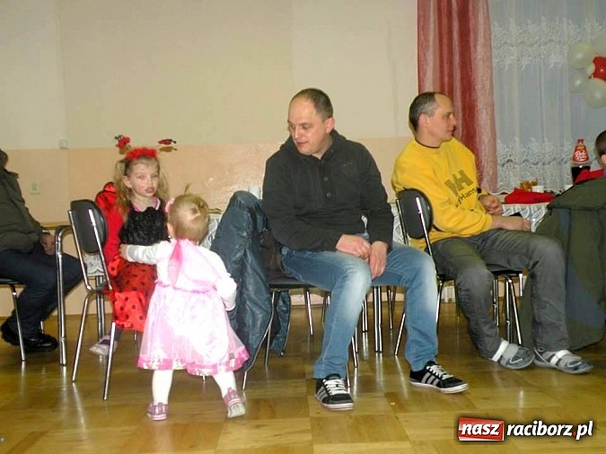 Zdjęcie w galerii na portalu naszraciborz.pl: Bal przebierańców w Bojanowie wiadomości z regionu