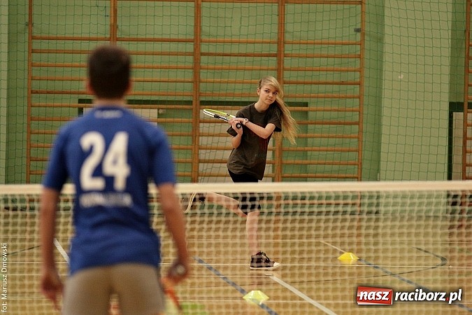 Zdjęcie w galerii na portalu naszraciborz.pl: Tenis ziemny na Arenie Rafako wiadomości z regionu