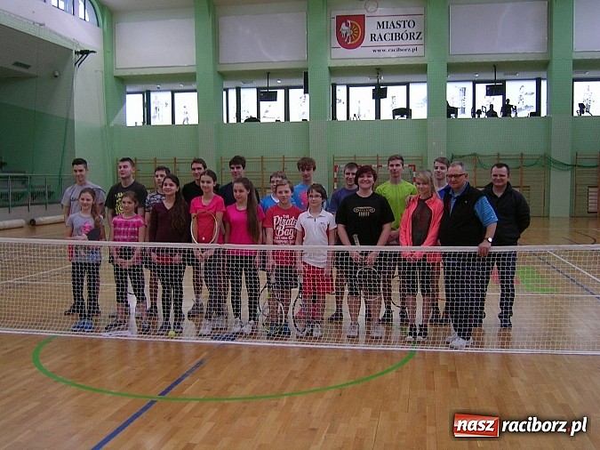 Zdjęcie w galerii na portalu naszraciborz.pl: Tenis ziemny na Arenie Rafako wiadomości z regionu