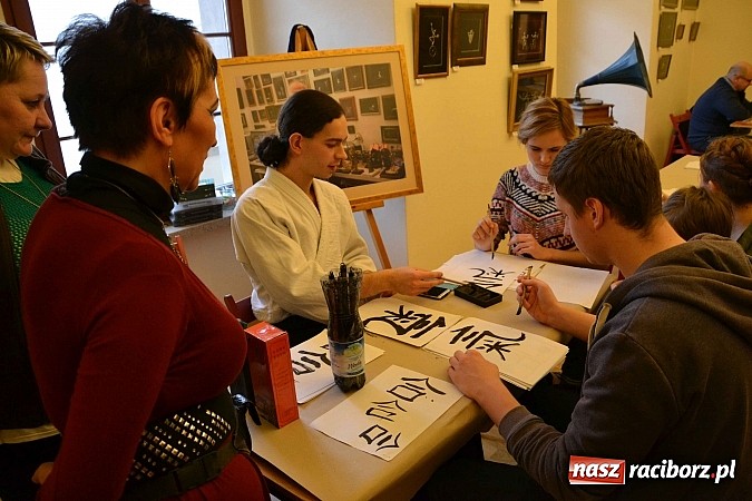 Zdjęcie w galerii na portalu naszraciborz.pl: Spotkanie z kulturą Japonii na Zamku Piastowskim wiadomości z regionu