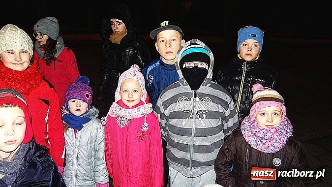 Zdjęcie w galerii na portalu naszraciborz.pl: Biwak i pokaz mody w ramach ferii ze świetlicą w Wojnowicach wiadomości z regionu