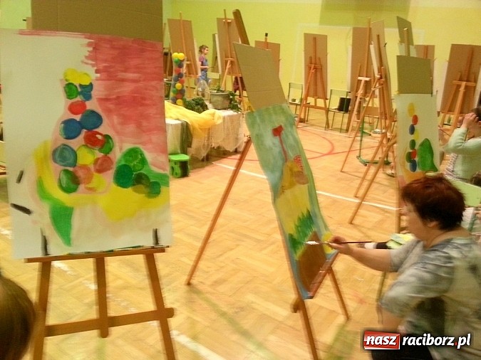 Zdjęcie w galerii na portalu naszraciborz.pl: Nocne warsztaty plastyczne w Borucinie wiadomości z regionu