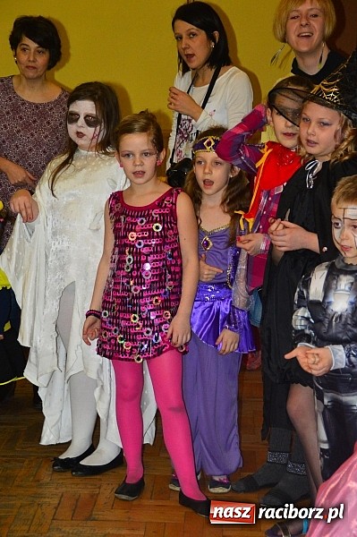 Zdjęcie w galerii na portalu naszraciborz.pl: Bal przebierańców z krzanowickim DFK wiadomości z regionu