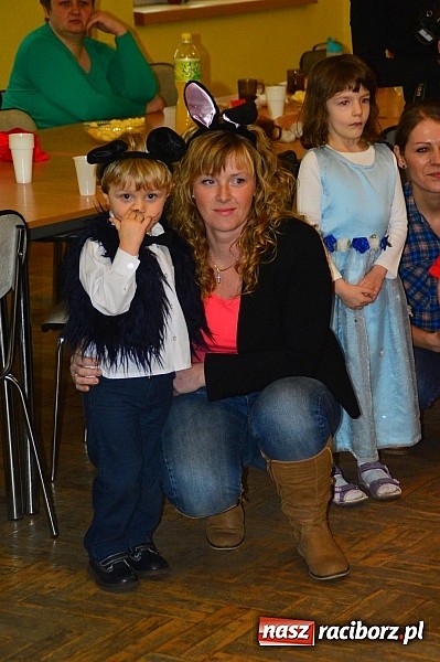 Zdjęcie w galerii na portalu naszraciborz.pl: Bal przebierańców z krzanowickim DFK wiadomości z regionu