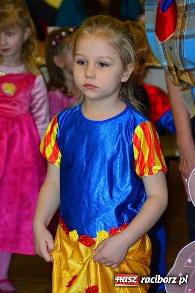 Zdjęcie w galerii na portalu naszraciborz.pl: Bal przebierańców z krzanowickim DFK wiadomości z regionu