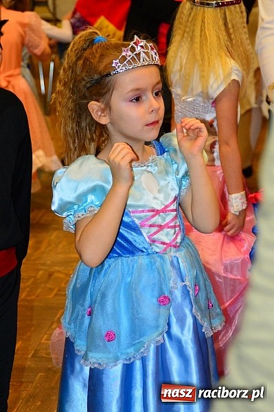 Zdjęcie w galerii na portalu naszraciborz.pl: Bal przebierańców z krzanowickim DFK wiadomości z regionu