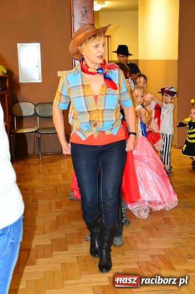 Zdjęcie w galerii na portalu naszraciborz.pl: Bal przebierańców z krzanowickim DFK wiadomości z regionu