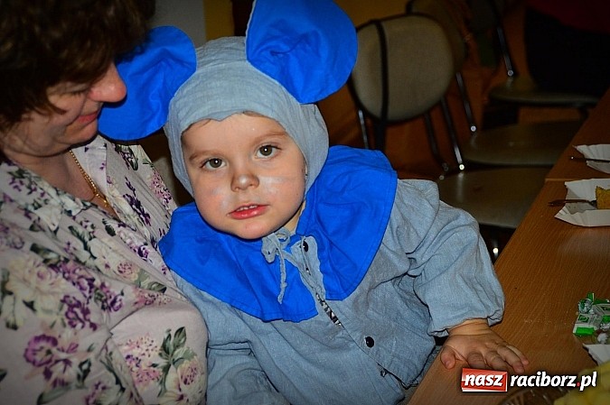 Zdjęcie w galerii na portalu naszraciborz.pl: Bal przebierańców z krzanowickim DFK wiadomości z regionu