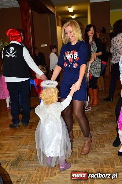 Zdjęcie w galerii na portalu naszraciborz.pl: Bal przebierańców z krzanowickim DFK wiadomości z regionu