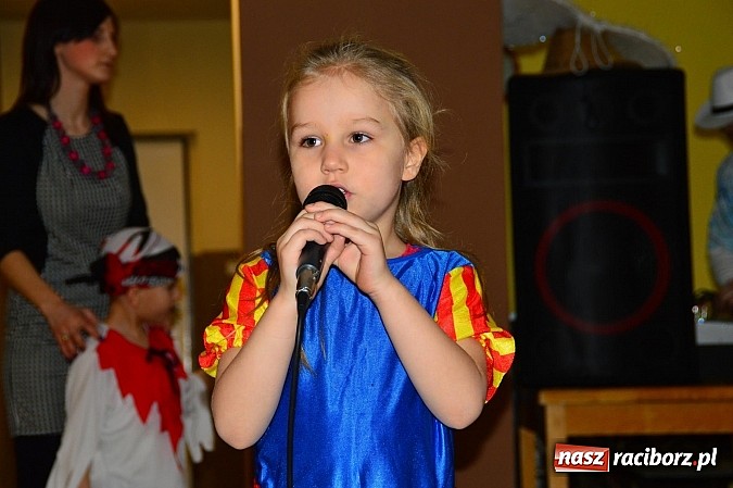 Zdjęcie w galerii na portalu naszraciborz.pl: Bal przebierańców z krzanowickim DFK wiadomości z regionu