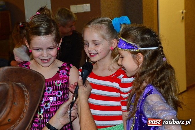 Zdjęcie w galerii na portalu naszraciborz.pl: Bal przebierańców z krzanowickim DFK wiadomości z regionu