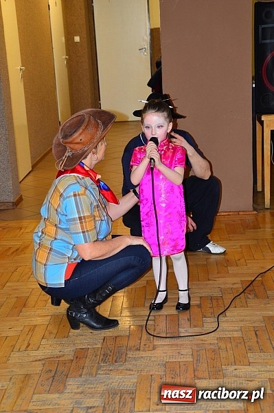Zdjęcie w galerii na portalu naszraciborz.pl: Bal przebierańców z krzanowickim DFK wiadomości z regionu