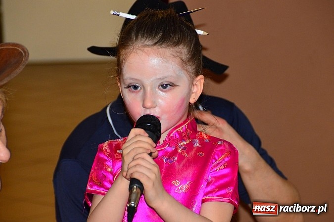 Zdjęcie w galerii na portalu naszraciborz.pl: Bal przebierańców z krzanowickim DFK wiadomości z regionu