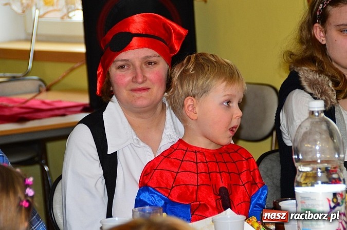 Zdjęcie w galerii na portalu naszraciborz.pl: Bal przebierańców z krzanowickim DFK wiadomości z regionu